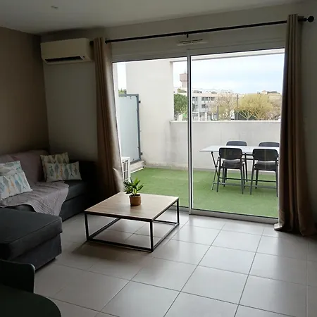 Escale A La Noria Terrasse 4 Personnes Et Garage Colombiers (Herault)