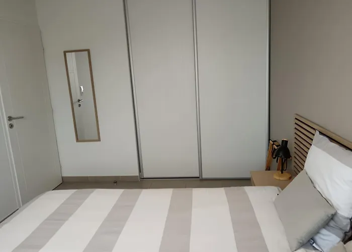 Escale A La Noria Terrasse 4 Personnes Et Garage Colombiers (Herault)